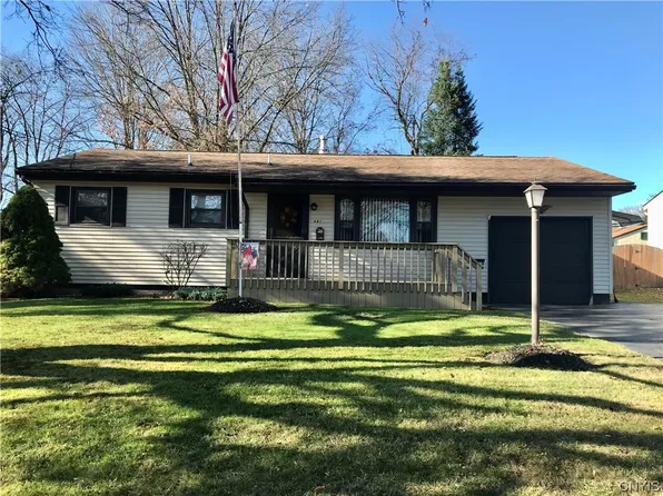 441 Lee Blvd, Utica, NY 13502