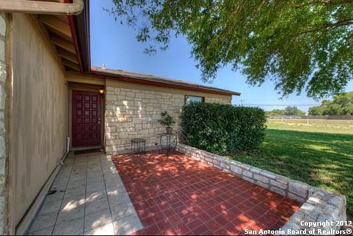 5th image of 304 Bonita Vista