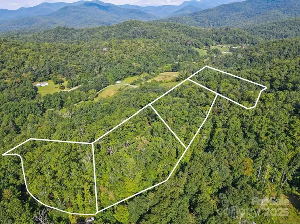 Barts Branch Dr #13-16, Balsam Grove, NC 28708