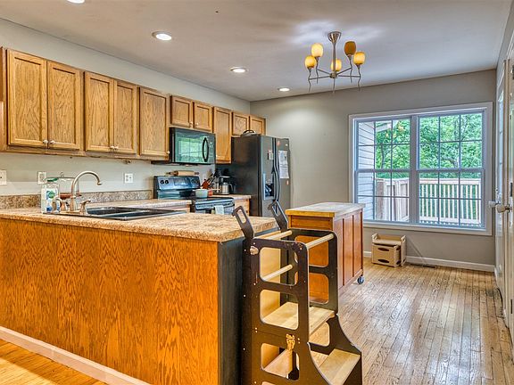 5th image of 116 River Tanmer Way