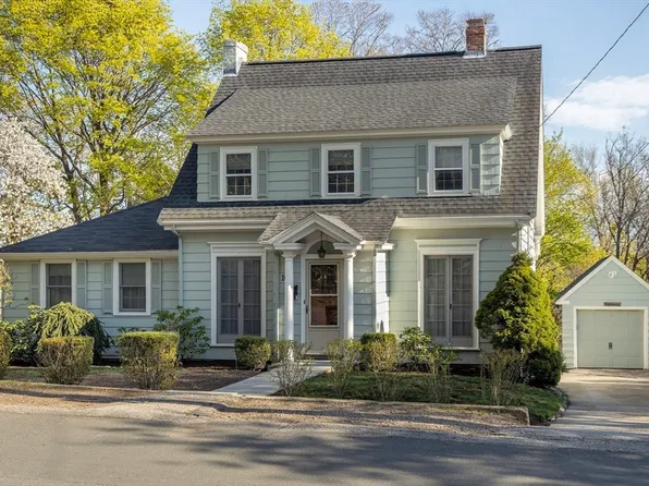 10 Simmons Rd, Hingham, MA 02043