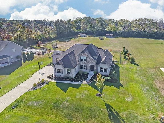 4th image of 8353 Waynesboro Way
