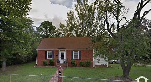 4 bed, 1700 sqft, $1,995 — Photo 1