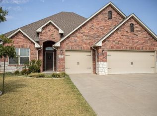 1417 Kelley Pointe Pkwy, Edmond, OK 73013