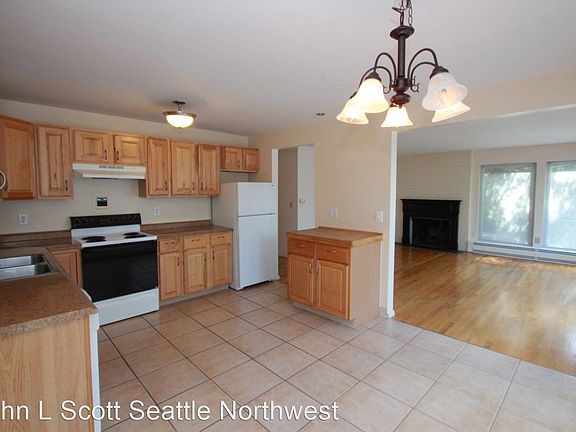5th image of 8500 32nd Ave NW APT 5