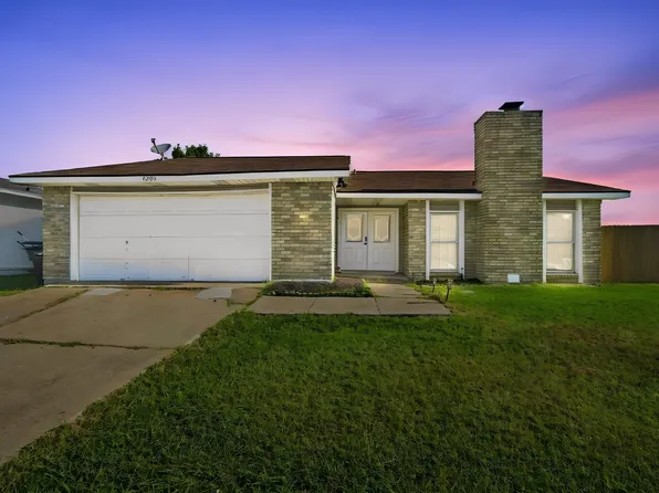 4205 Longstraw Dr, Fort Worth, TX 76137