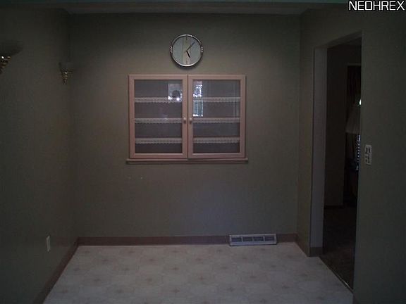 3rd image of 1179 Highland Ave