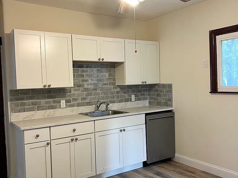 3968 Washington St #2 — Photo 2