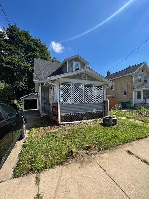 1st image of 167 Glenn St