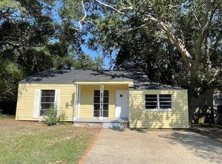 741 Macarthur Ave, Wake Village, TX 75501