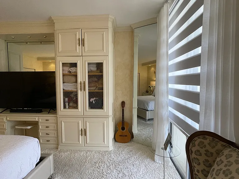 20281 E Country Club Dr — Photo 25