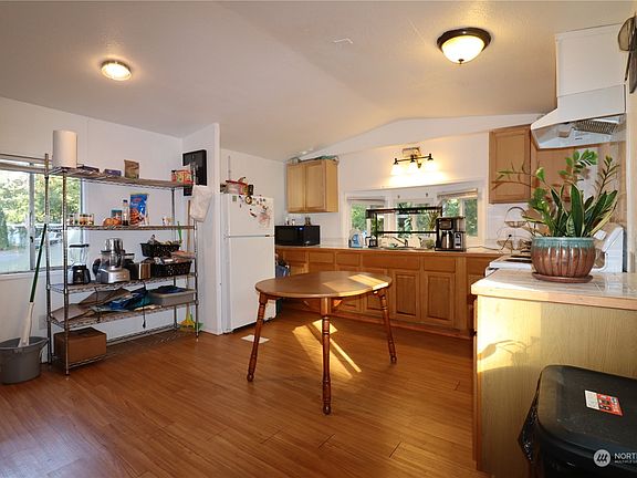 5th image of 7138 Englewood Drive SE #27