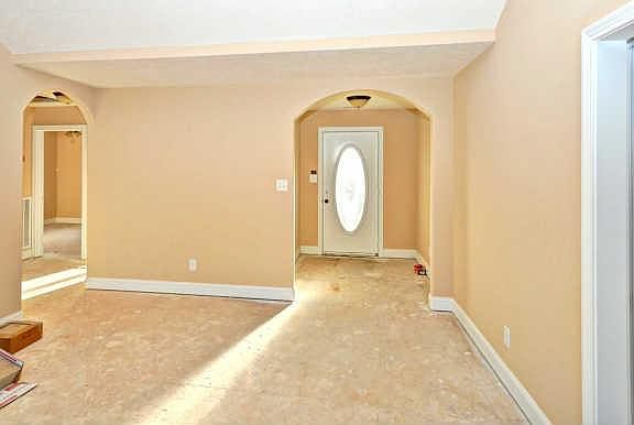3rd image of 374 Plantation Dr