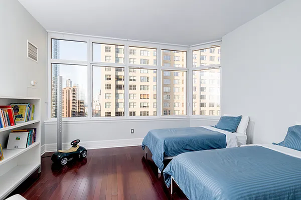 Rented by Douglas Elliman | media 4