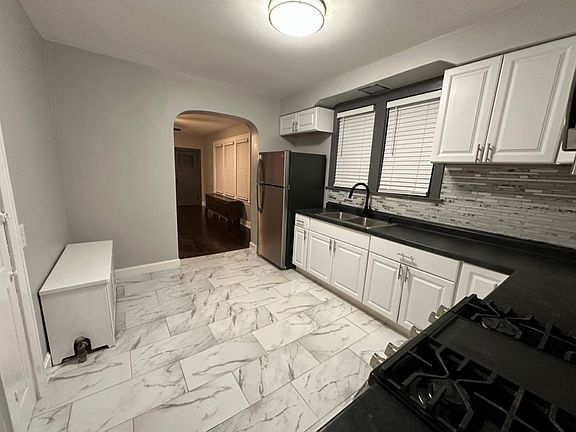 3rd image of 2514 S California Ave Unit 1