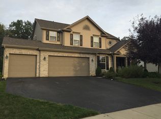 5052 Shoreside Dr, Grove City, OH 43123