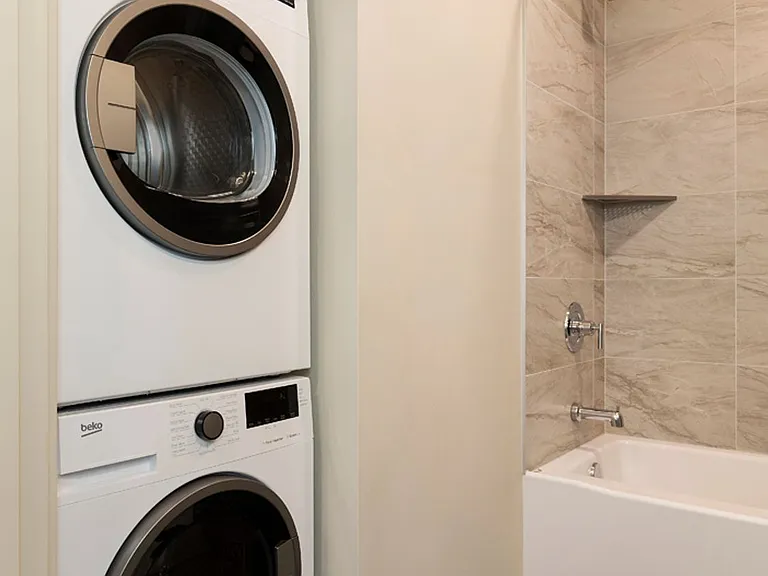 The Merz Luxury Apartments — Photo 12