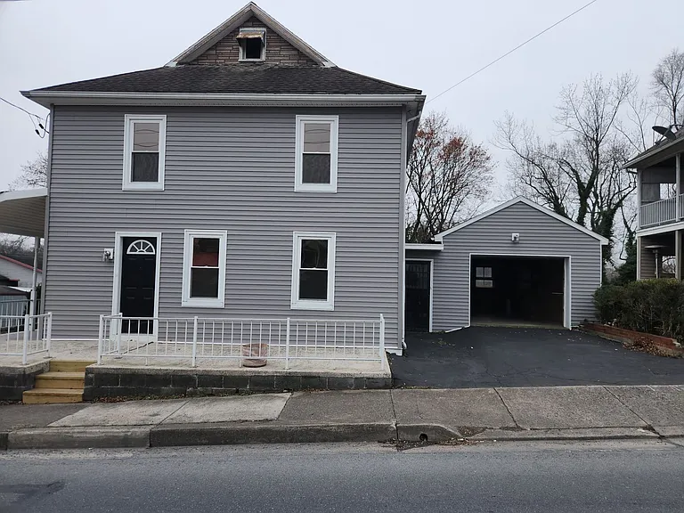 344 W Baltimore St — Photo 19