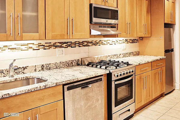 Rented by Citi Habitats | media 25