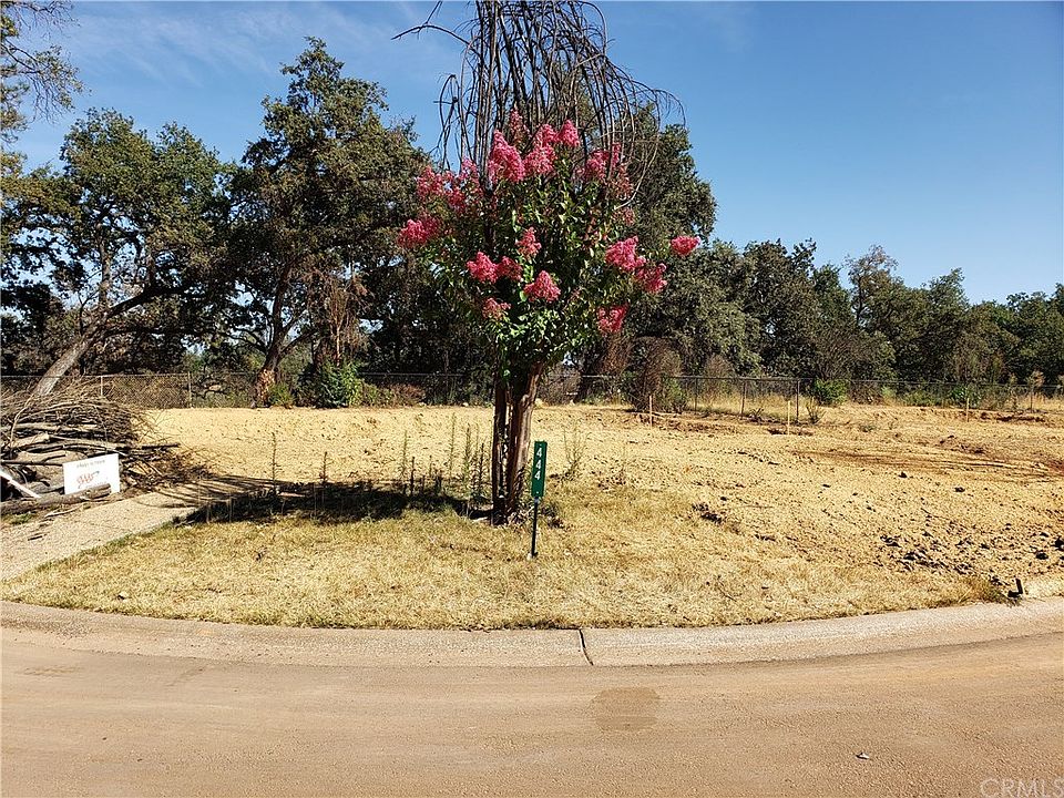 1st image of 444 Plantation Dr
