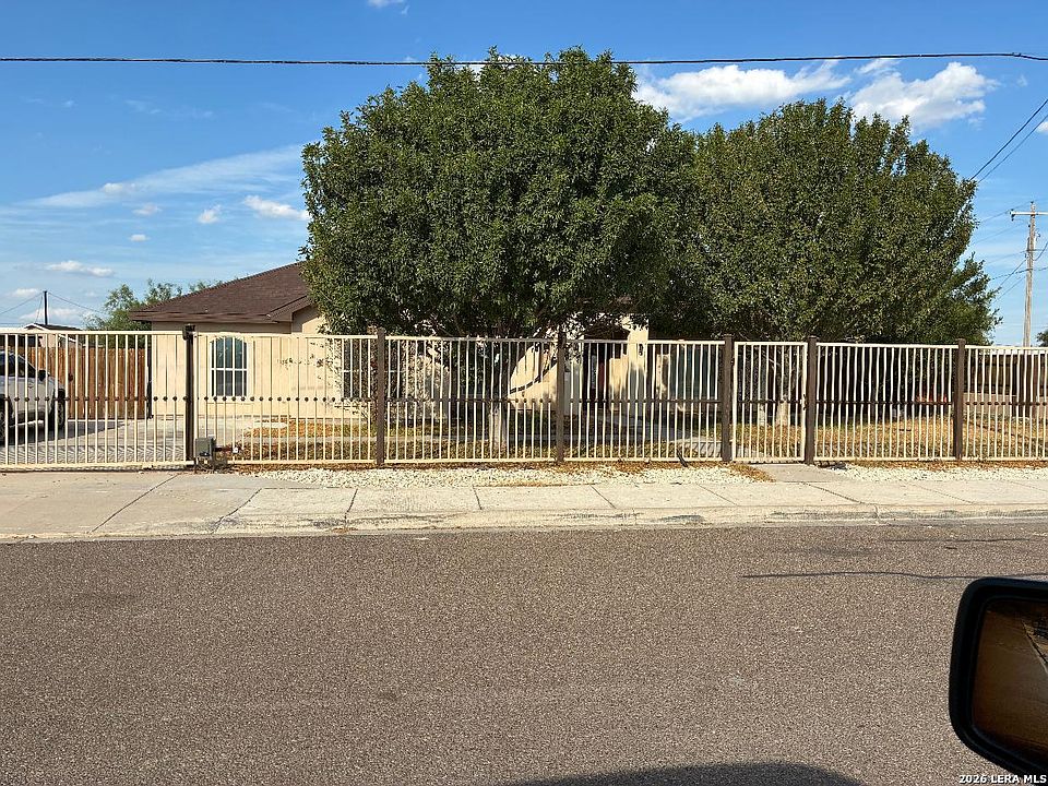 1st image of 369 Herrera Dr