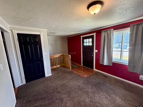 4th image of 1065 Indian Hills Dr
