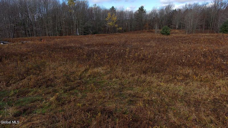 4th image of L14 Hawthorn Path