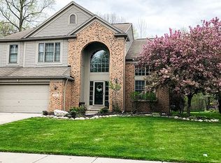 3810 Mount Rainier Dr, Lake Orion, MI 48360