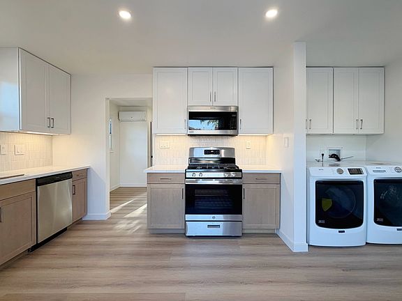 3rd image of 1850 Fanwood Ave