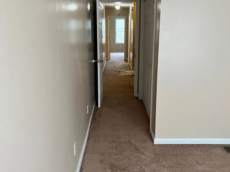 609 Hampton Way #1 — Photo 5