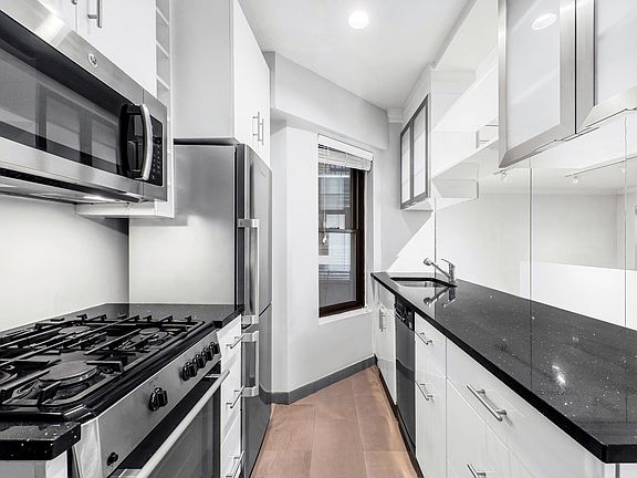 5th image of 436 E 58th St APT 2C