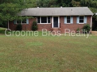 4560 Woodview Dr, Sandston, VA 23150