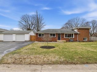 12 Dean Cres, Ingersoll, ON N5C 3C3