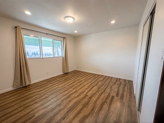 4th image of 17228 Roberto St