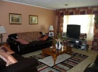 6 Dawnhaven Dr, Rochester, NY 14624