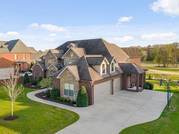 2nd image of 7983 Jonathan Dr