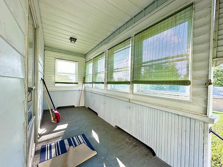 1413 Laurel Pl — Photo 26