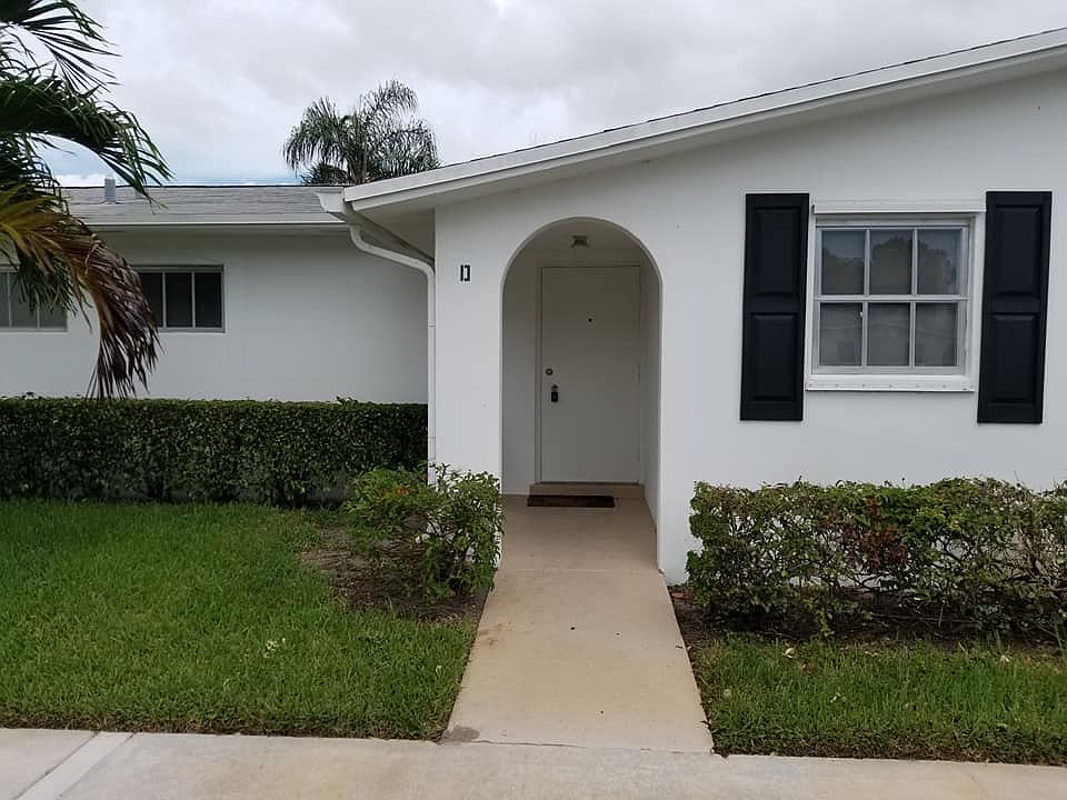 1st image of 2920 Crosley Dr E