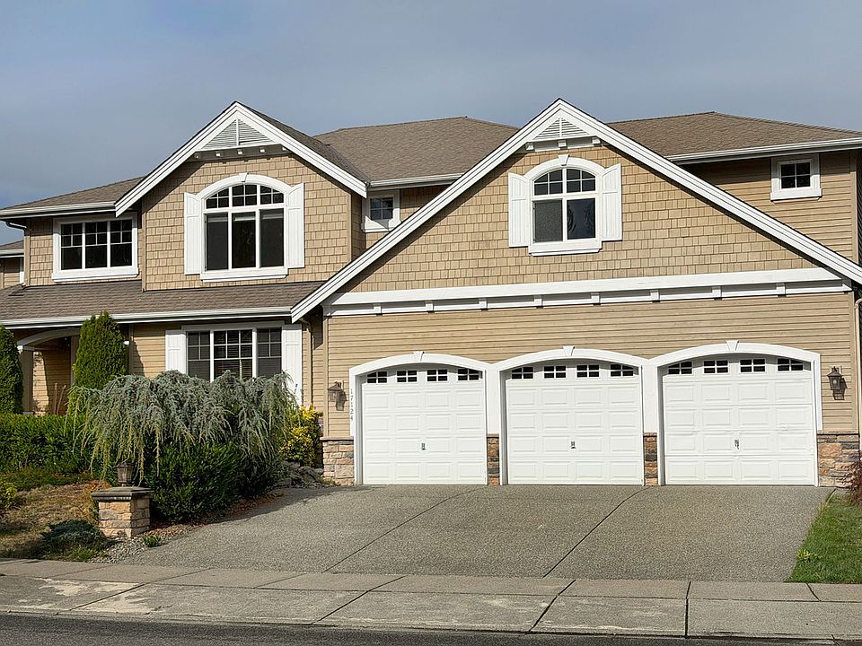 1st image of 17124 6th Ave W