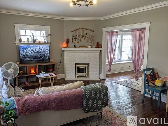 5th image of 1246 Cook Ave Floor 2
