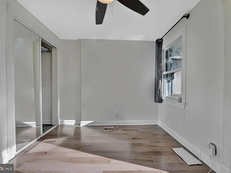 639 20th St NE — Photo 16