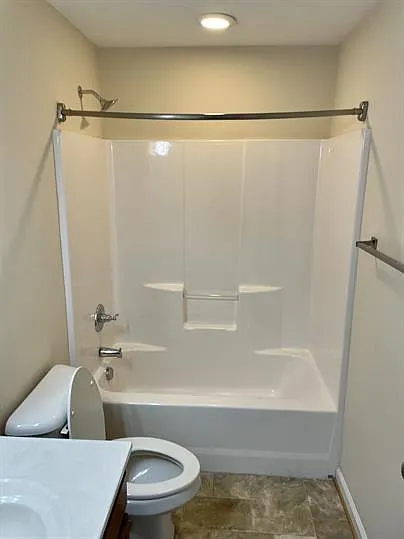 301 Rotunda St #101 — Photo 26