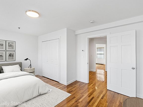 5th image of 218 Humboldt Ave Unit 218