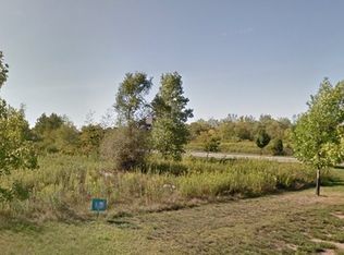 105 Equestrian Way, Hawthorn Woods, IL 60047