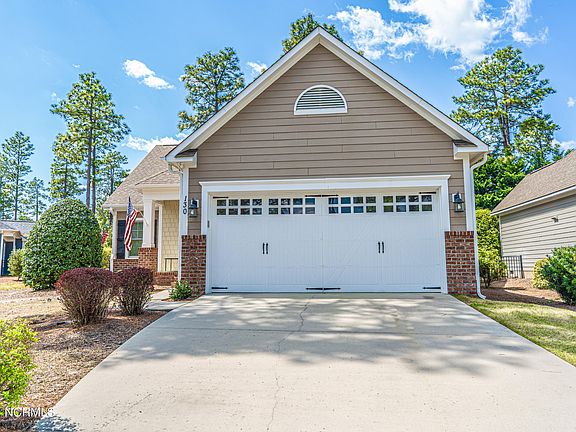 2nd image of 130 S Bracken Fern Lane