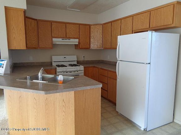 5th image of 325 Valle Vista Dr