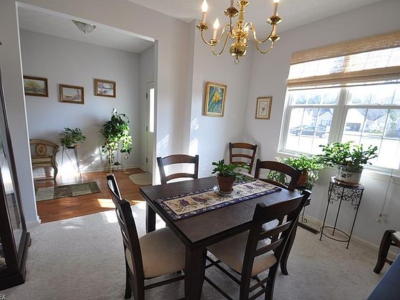 5th image of 8835 Ashlyn Ct #17B