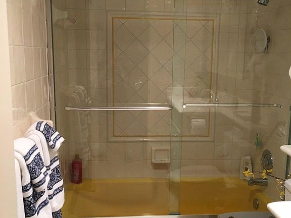4th image of 1574 S Ocean Ln APT 211