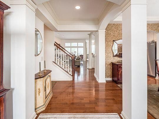 4th image of 5663 Montridge Ln #34D