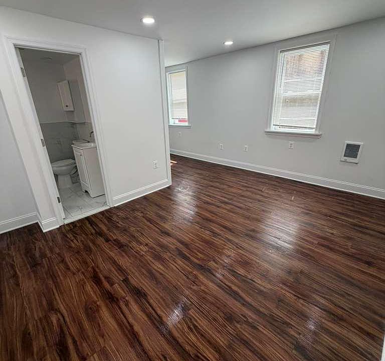 2nd image of 4668 Griscom St